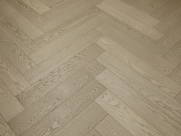 Vidar Hardwood Plank American Oak Herringbone Character Collection Sky 5" x 3/4" x 30" |18 mm Thickness