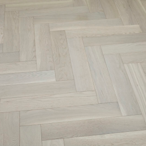 Vidar Hardwood Plank American Oak Herringbone Character Collection Pearl 5" x 3/4" x 30" |18 mm Thickness